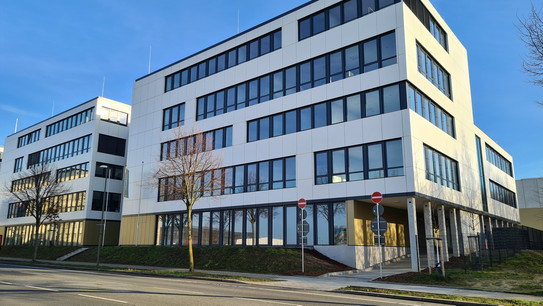 Interim library building at Sebrathweg 7, rear view